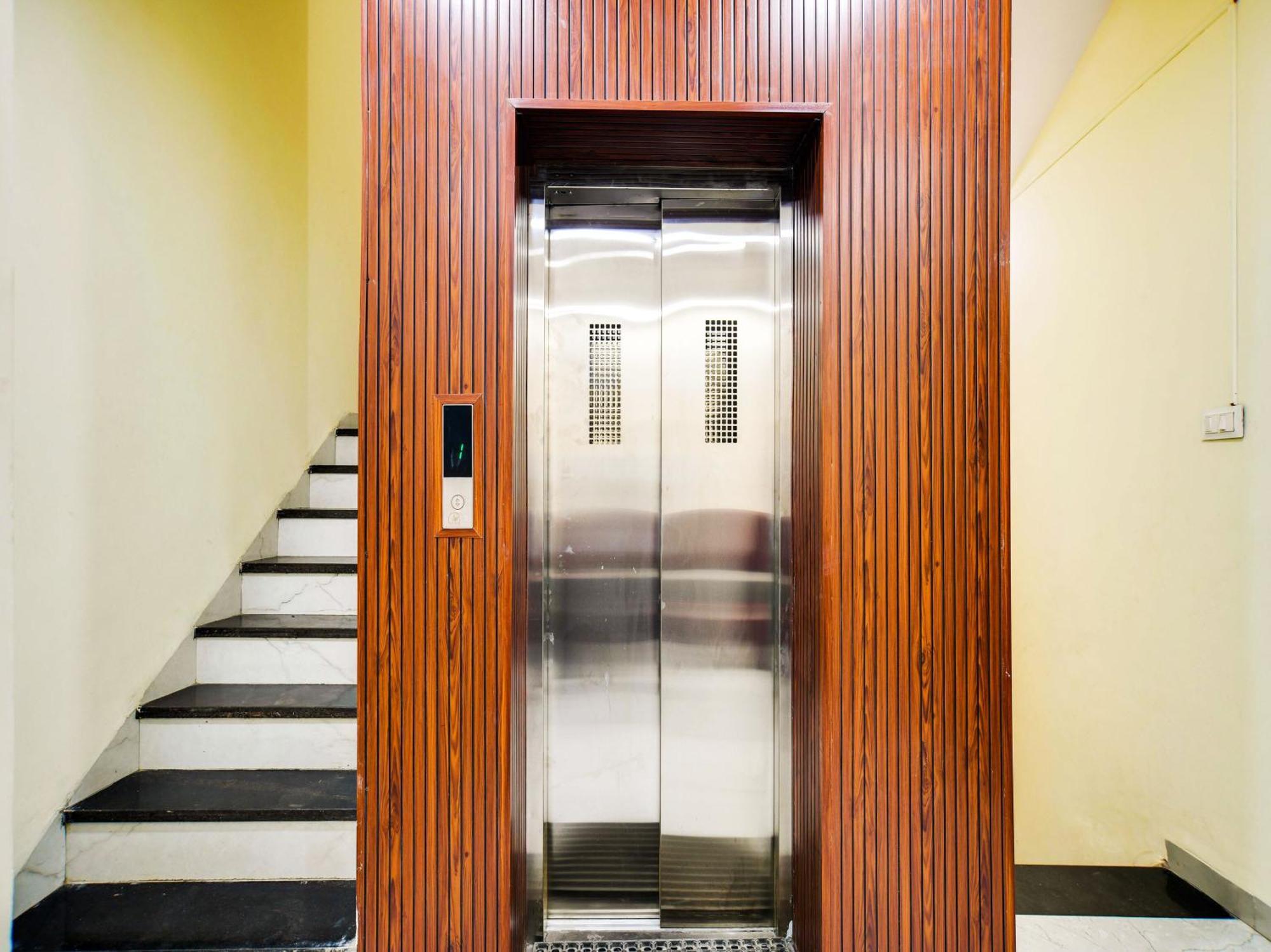 Dev Shree Hotel Indore