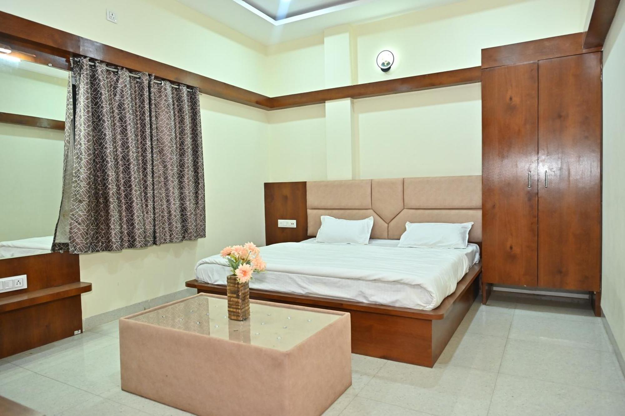 Hotel Palace Indore