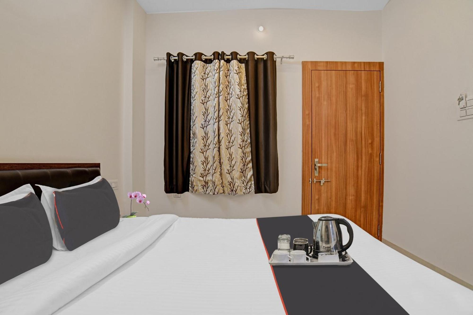 Hotel Collection O Riddhi Siddhi Indore