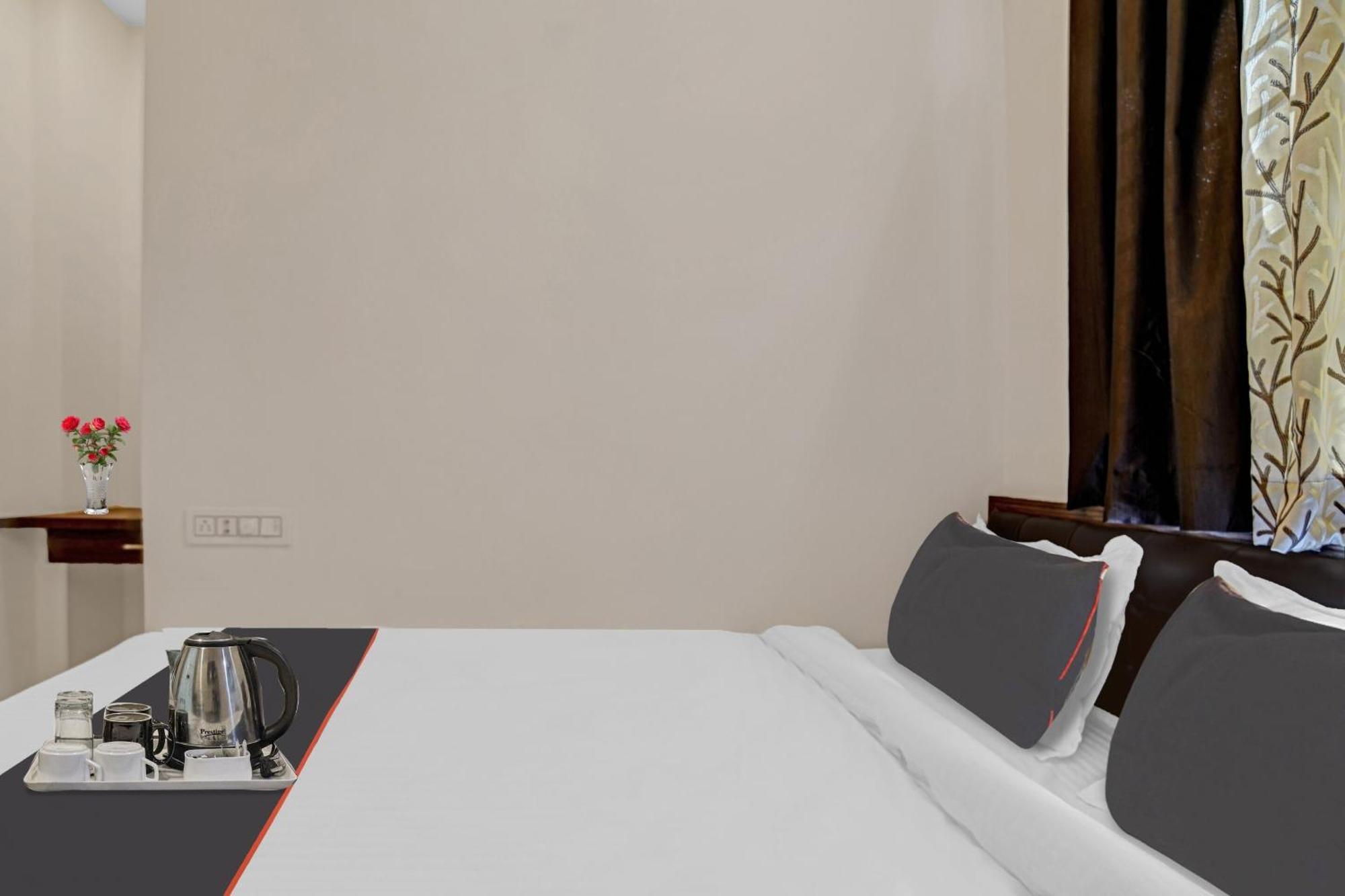 Collection O Riddhi Siddhi Hotel Indore