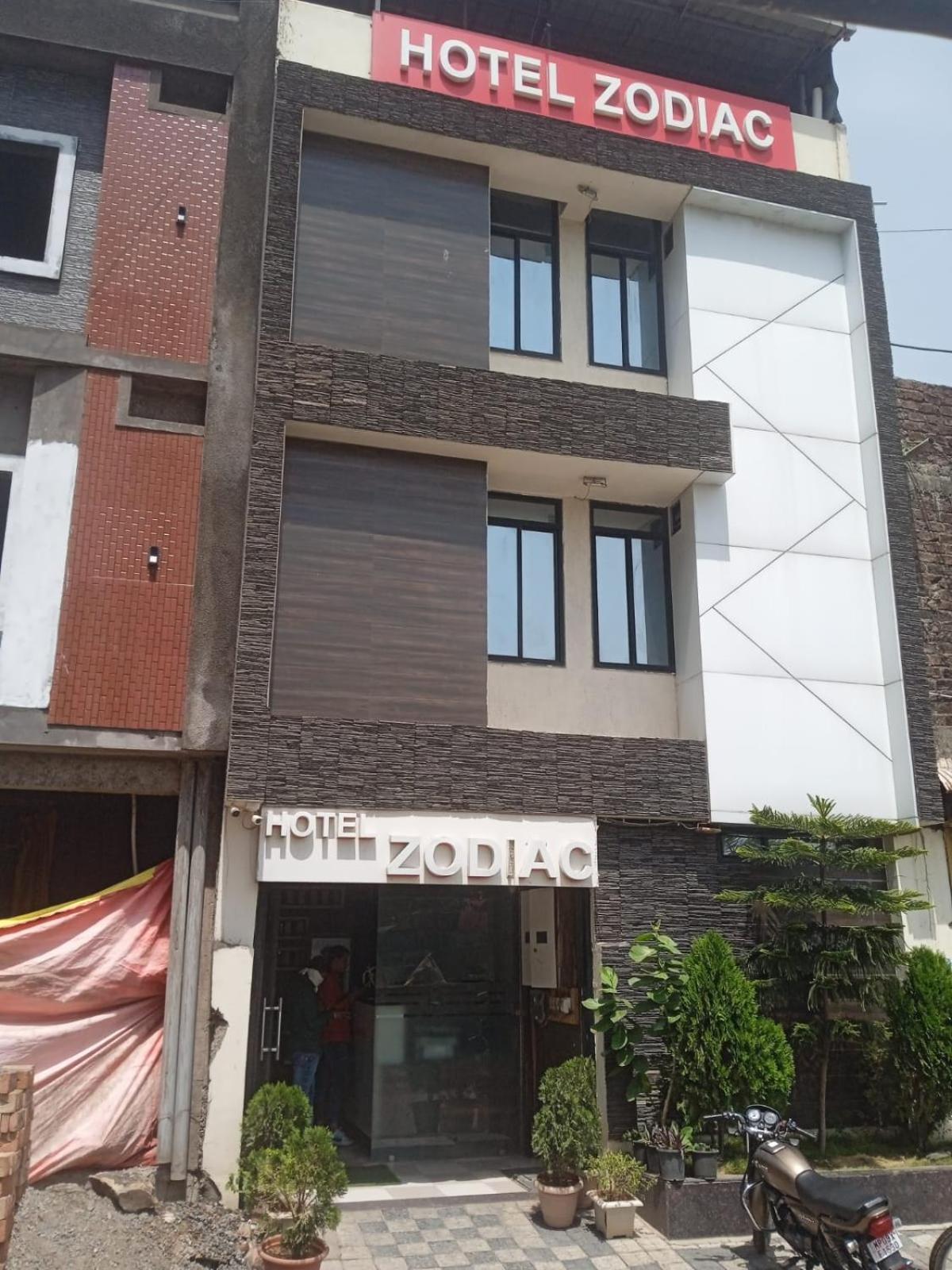 Hotel Hotal Zodiac 3*