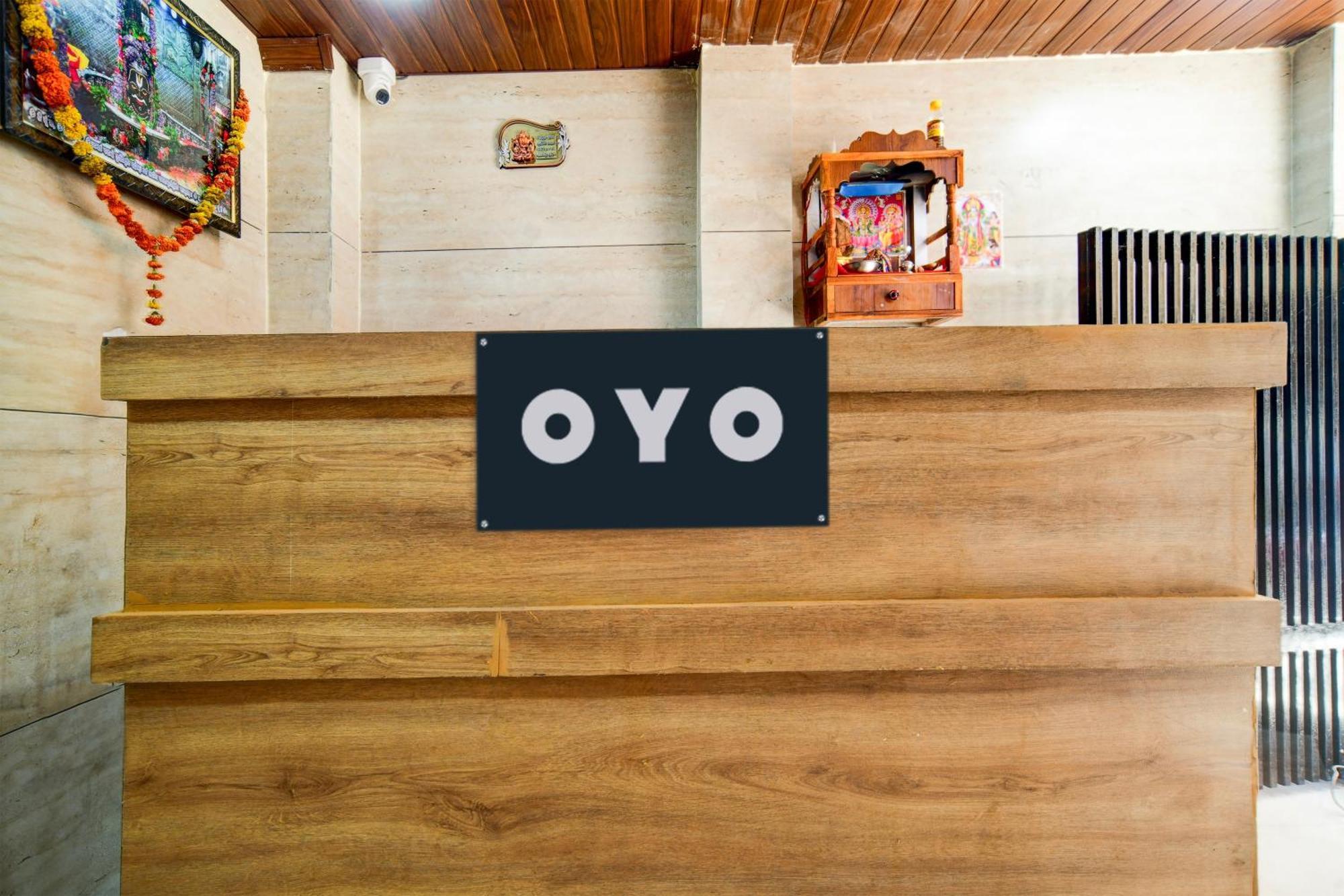 Super O D.v Near Medanta Hospital Hotel 3*