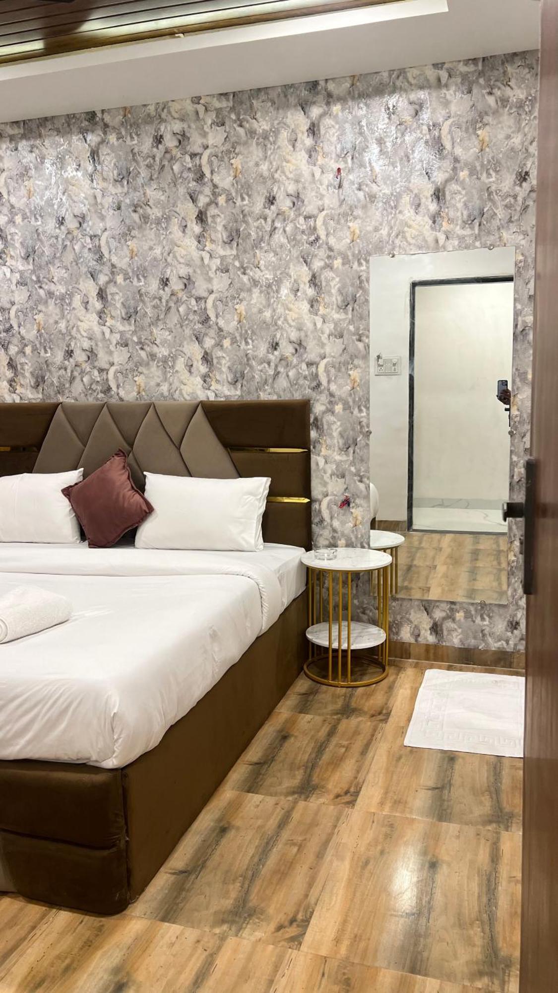 Hotel Vedicvista