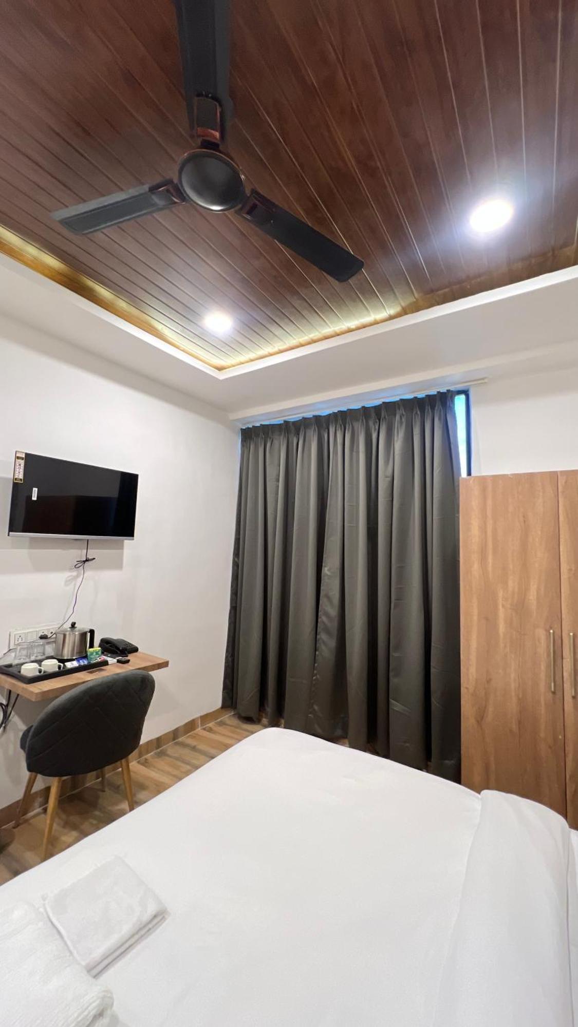 Vedicvista Hotel 3*