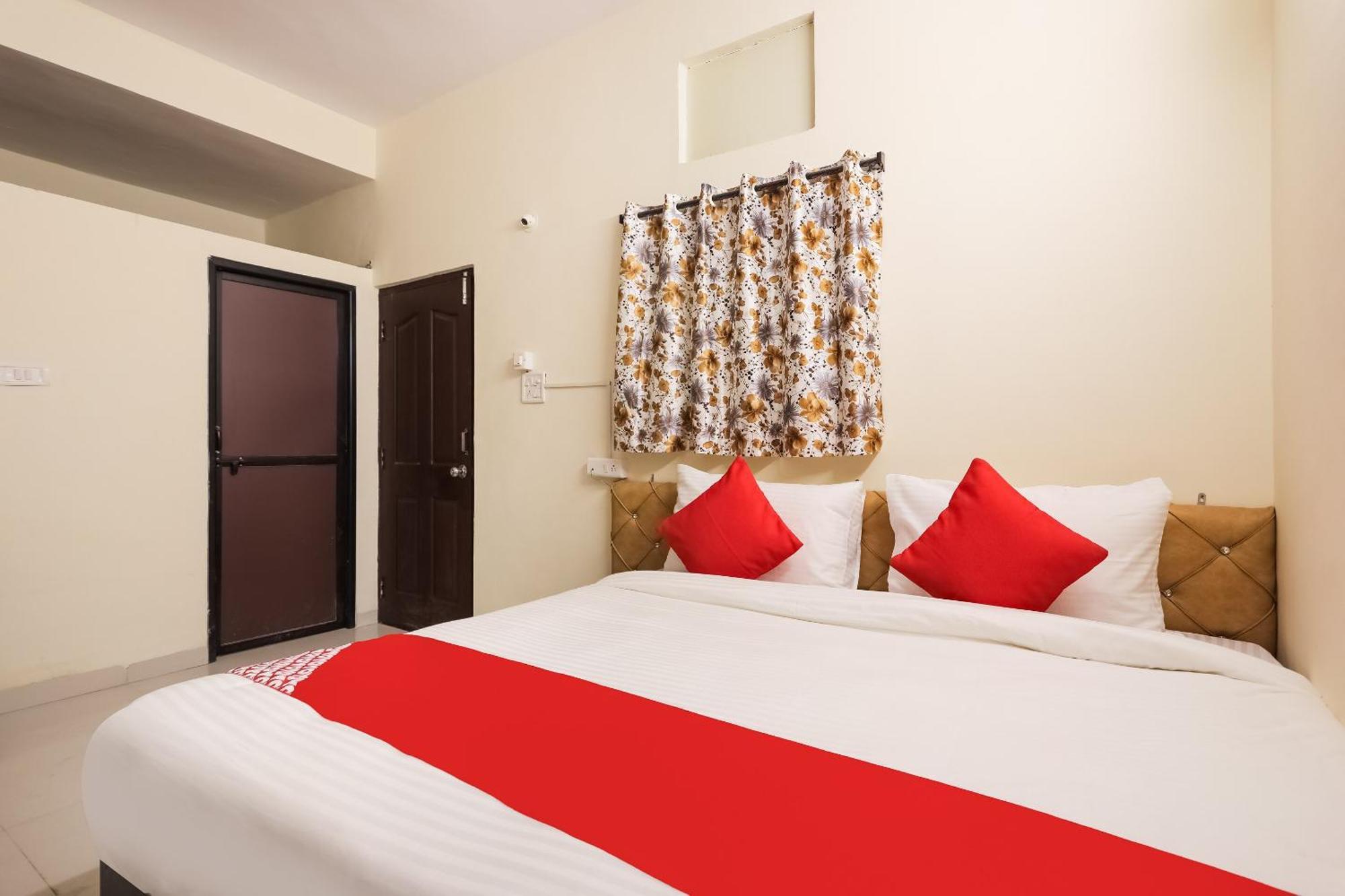 O Aashirwad Hotel 3*