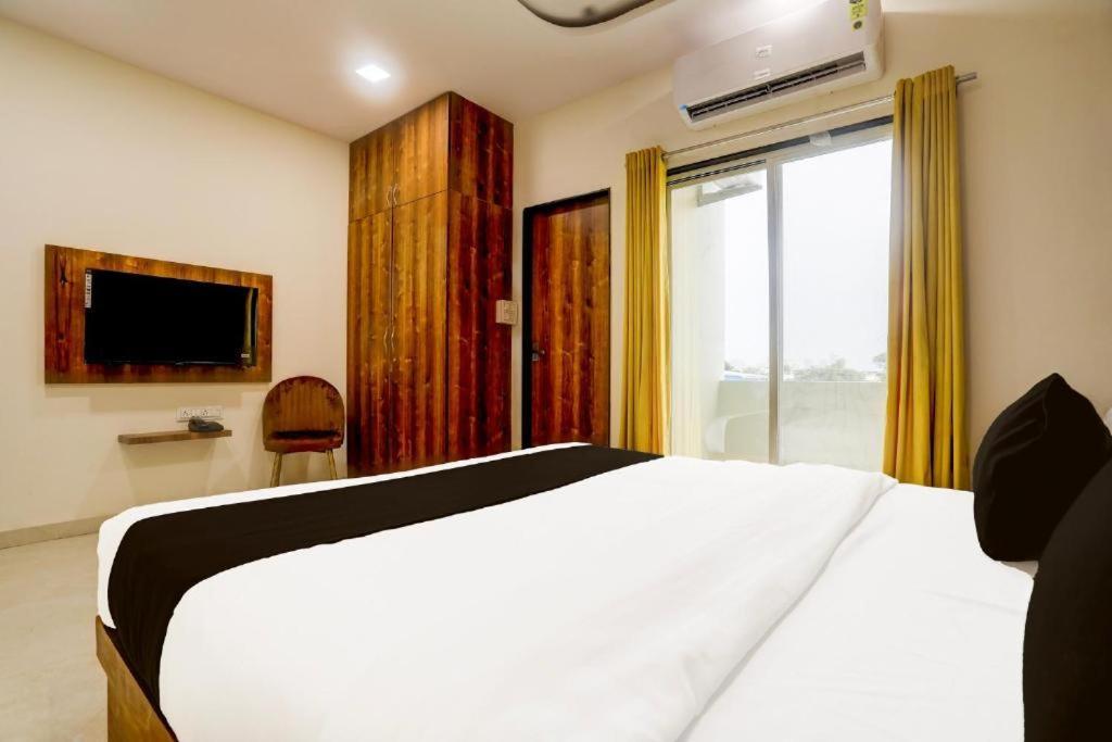 Hotel Gaurav And Restaurant Indore