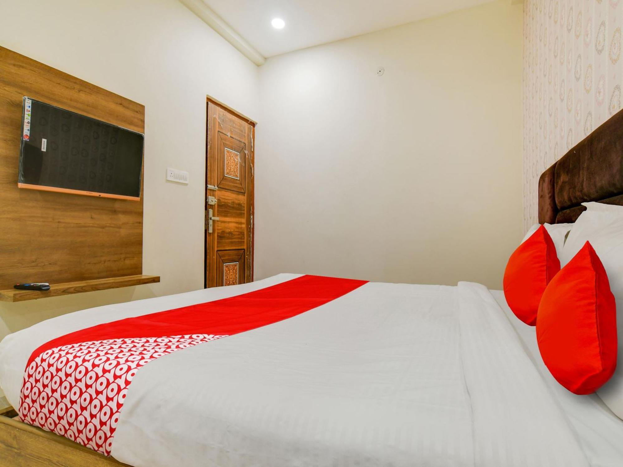 O Rudra Hotel 3*