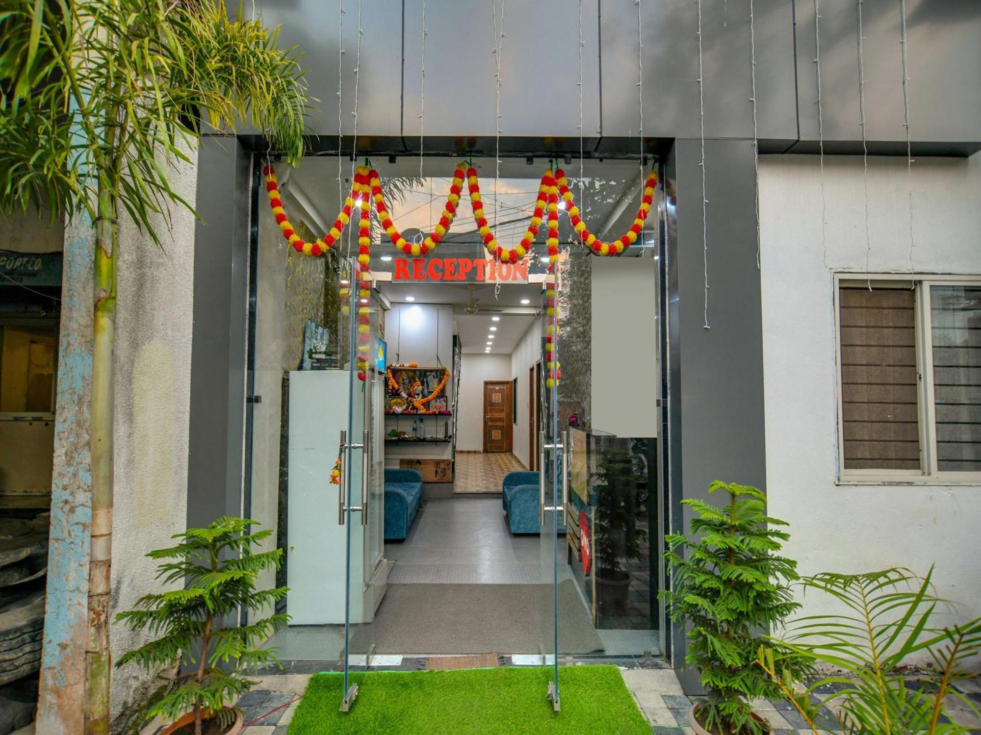 Hotel O Rudra Indore