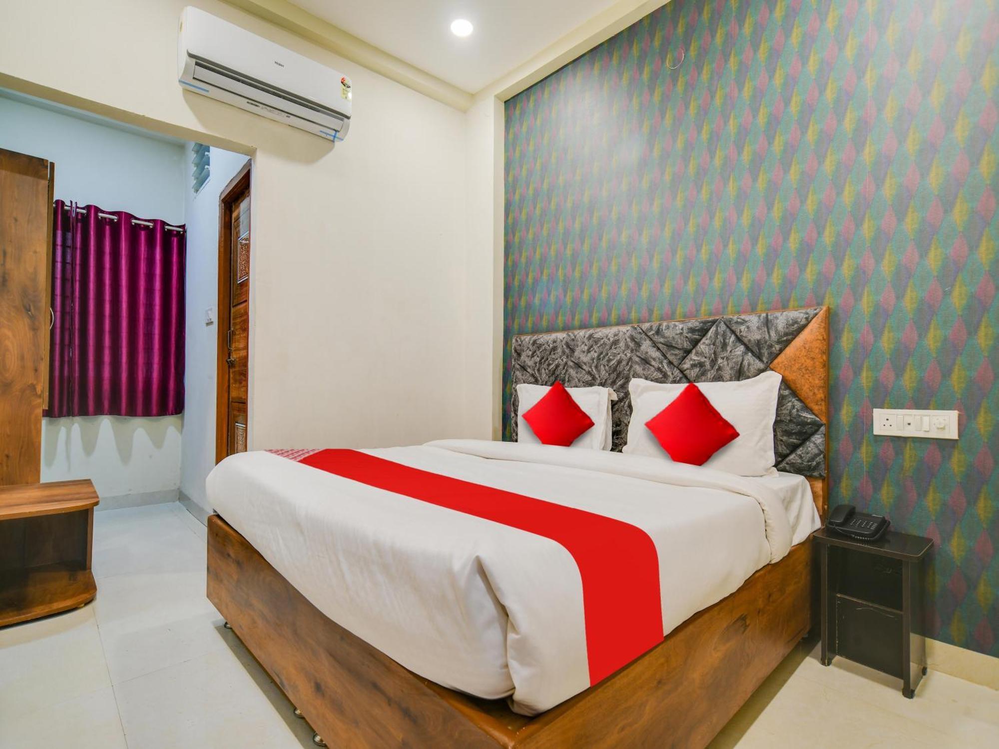 O Rudra Hotel Indore