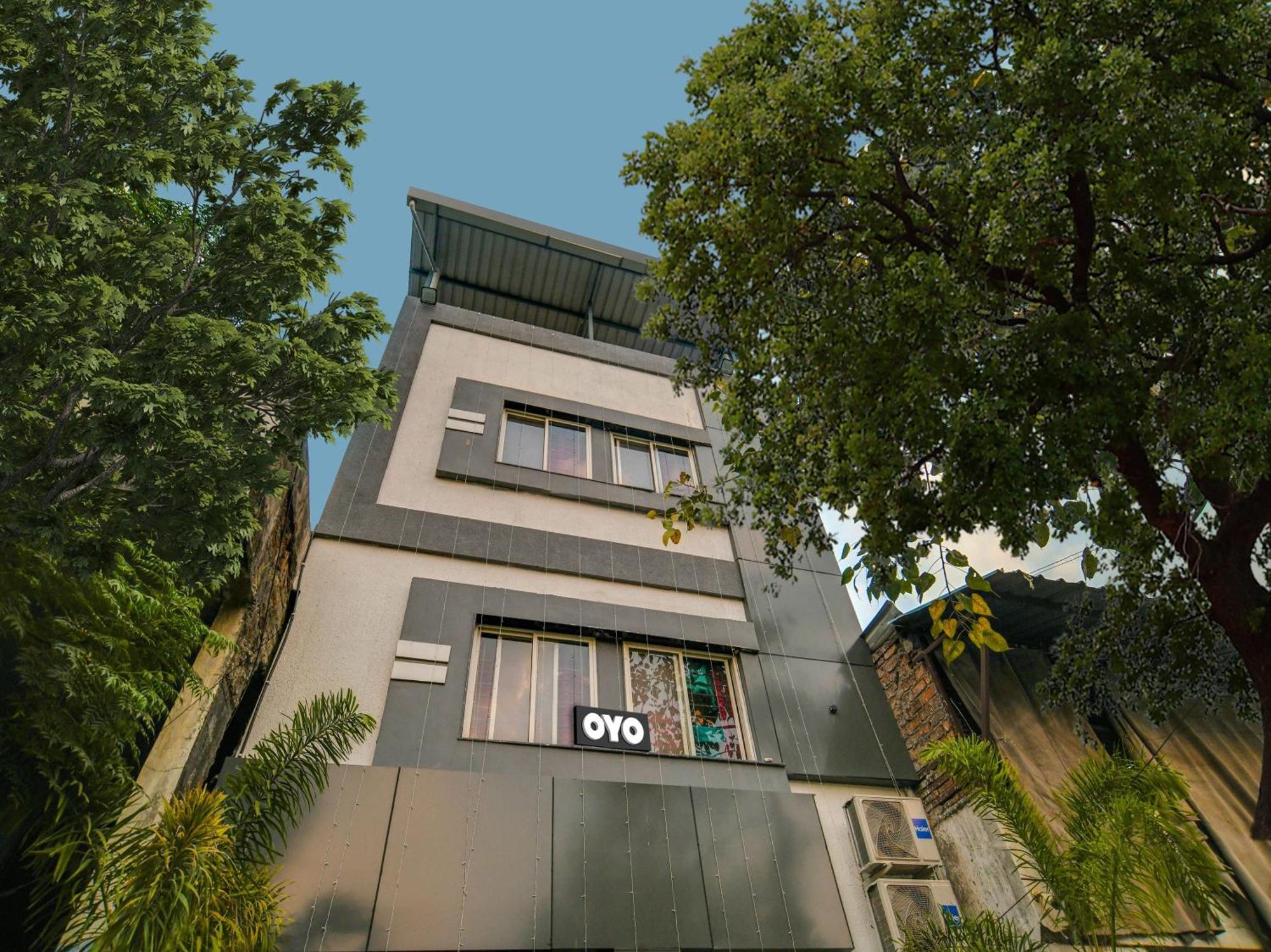 Hotel O Rudra Indore