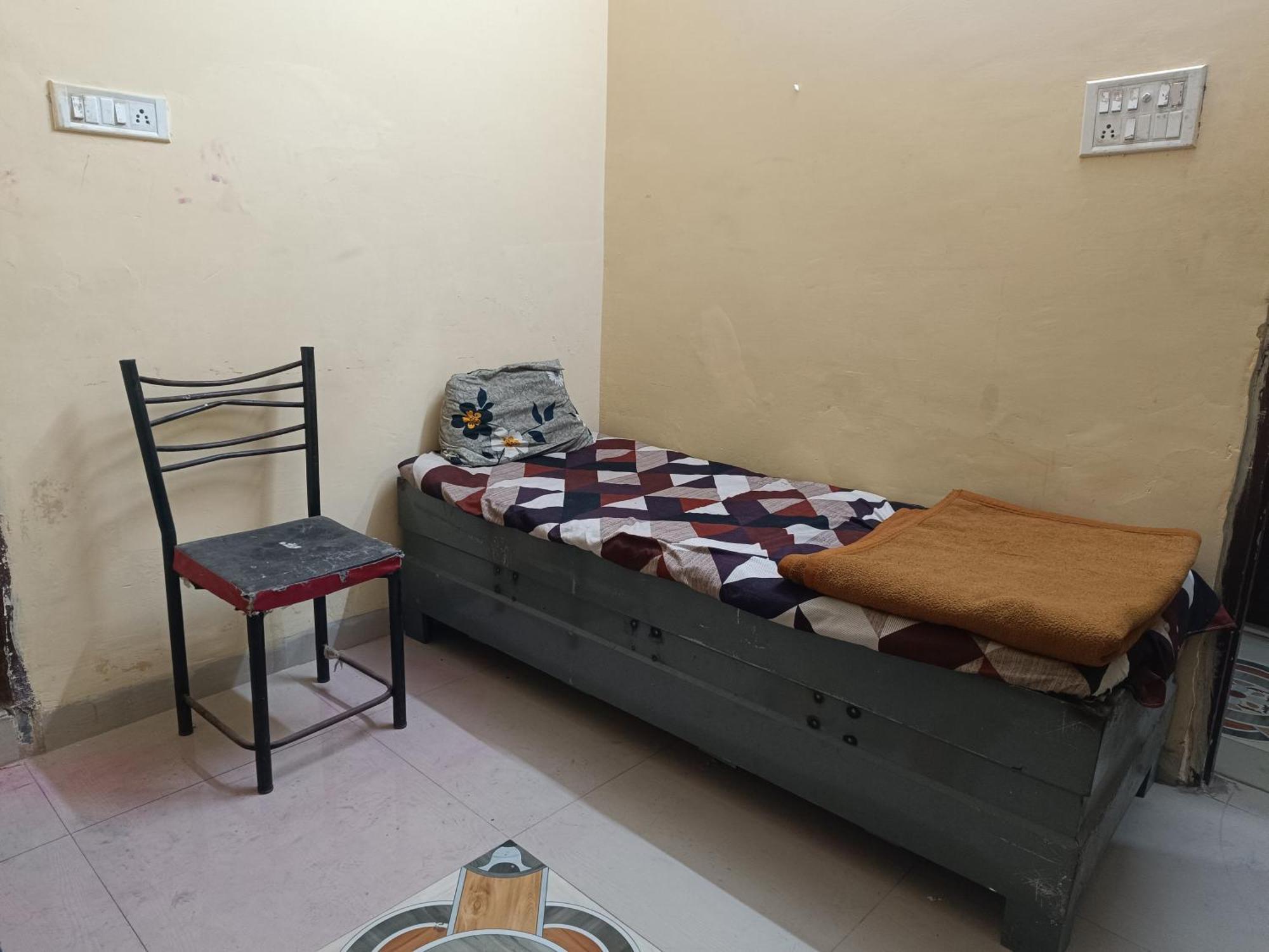 Bed & Breakfast Sourabh *