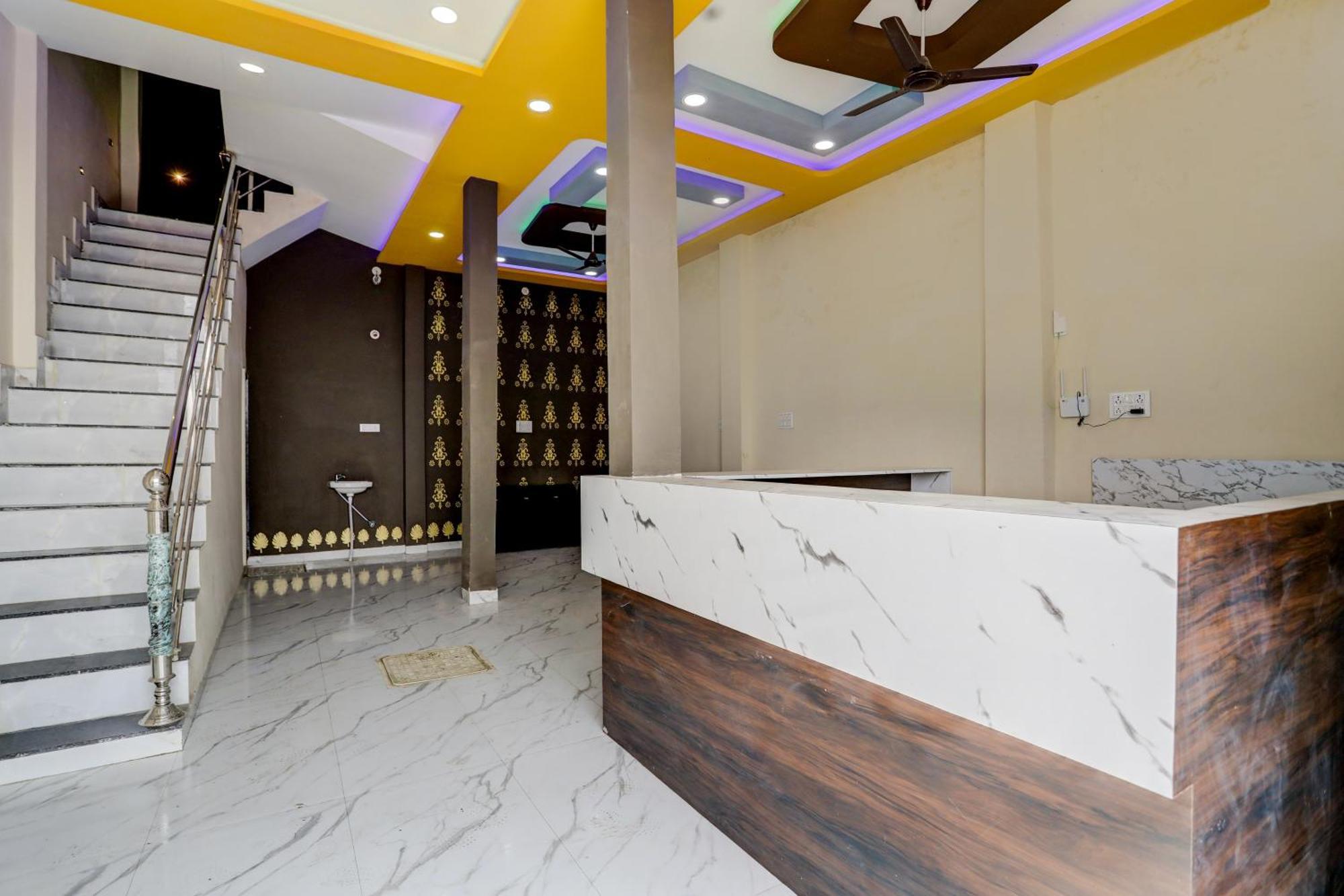 Spot On Ronak Place Indore