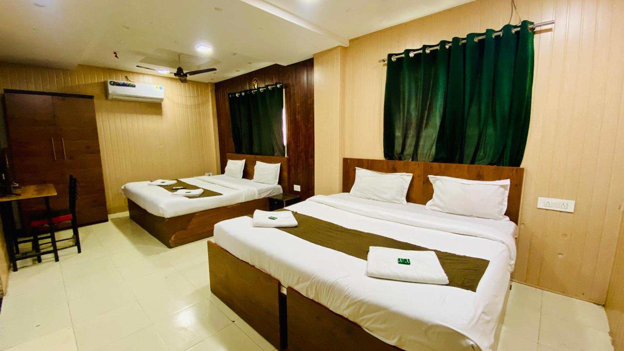 Hotel Ivanna Indore