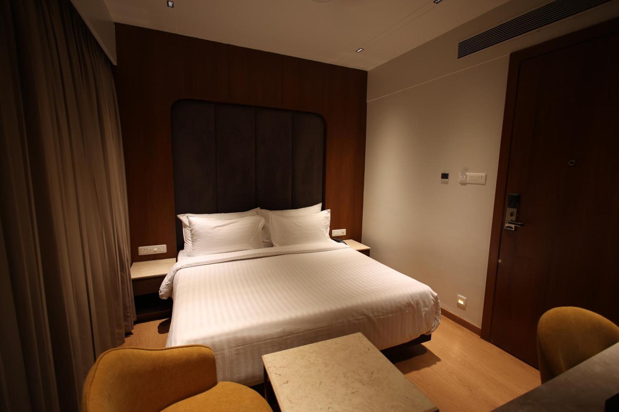 Hotel Abhinandanam Indore
