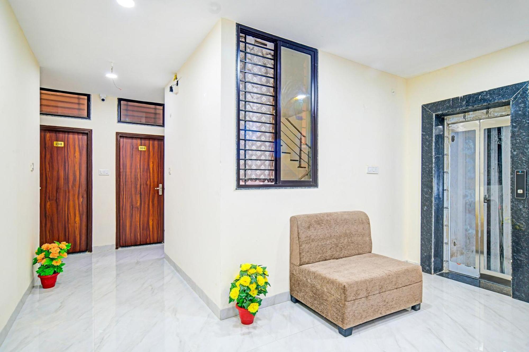 O Chirag Hotel 3*