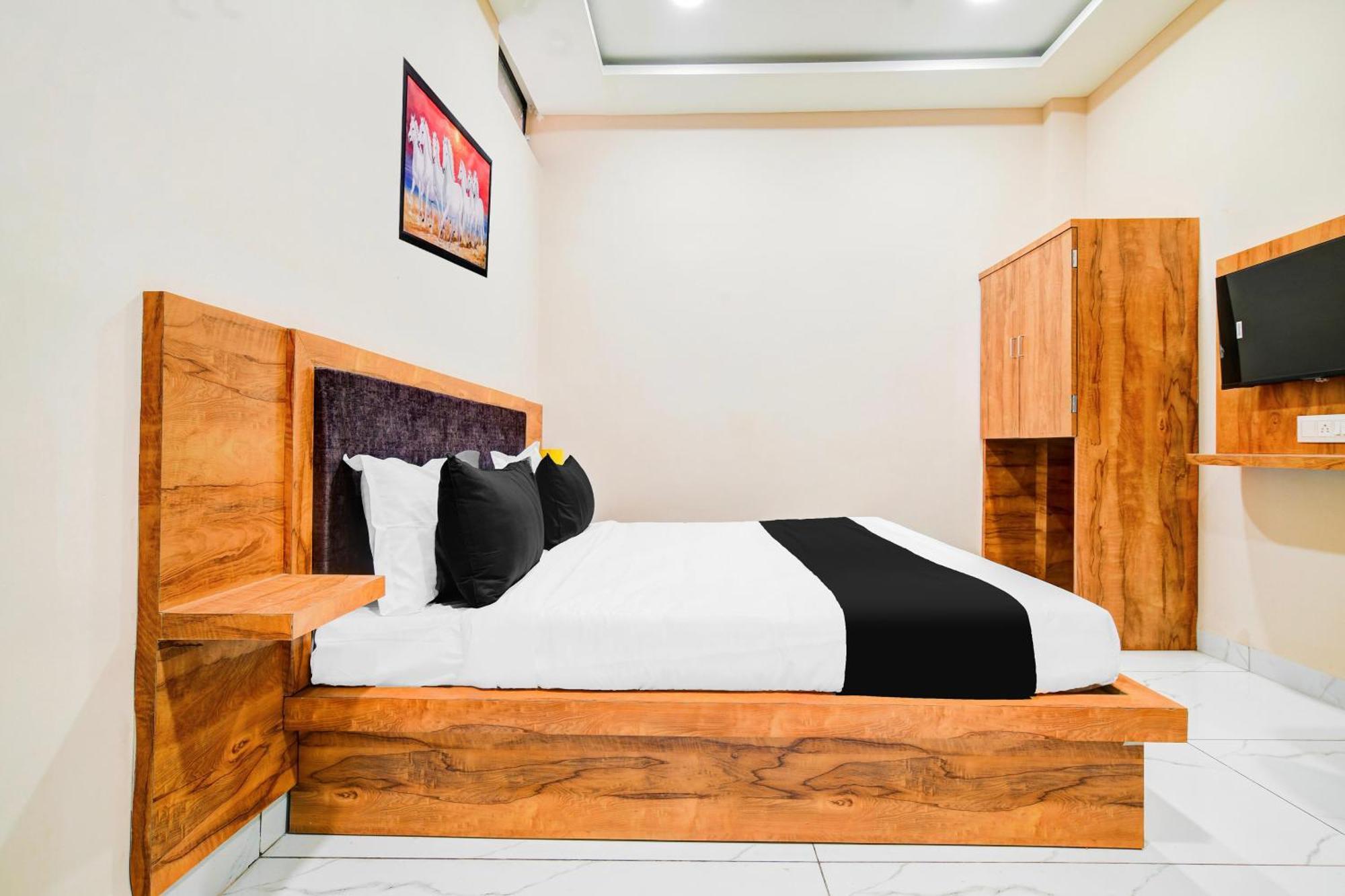 Super O Madhuban Hotel 3*