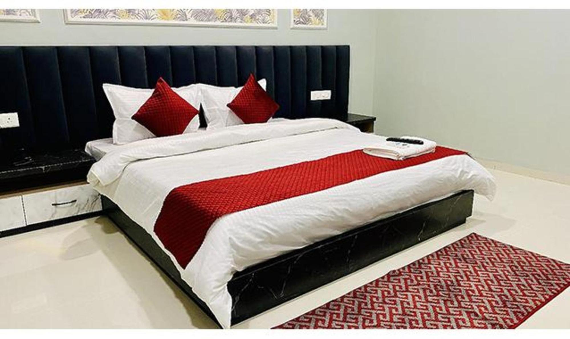 Fabhotel Rk