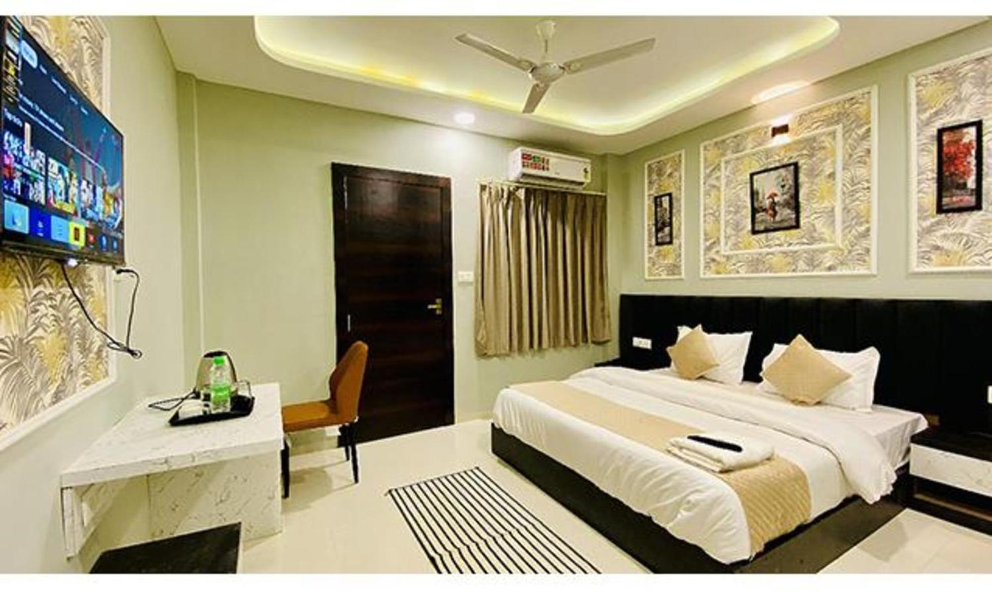Hotel Fabhotel Rk Indore