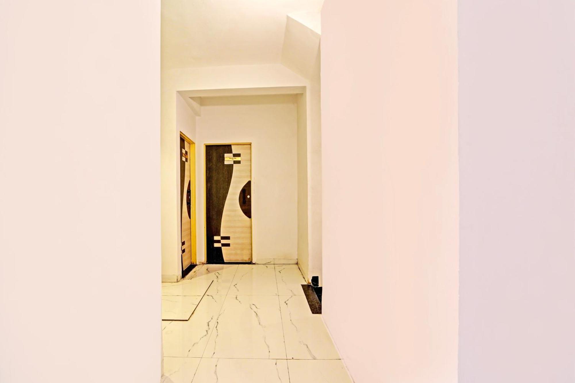 O Moonlight Hotel 3*
