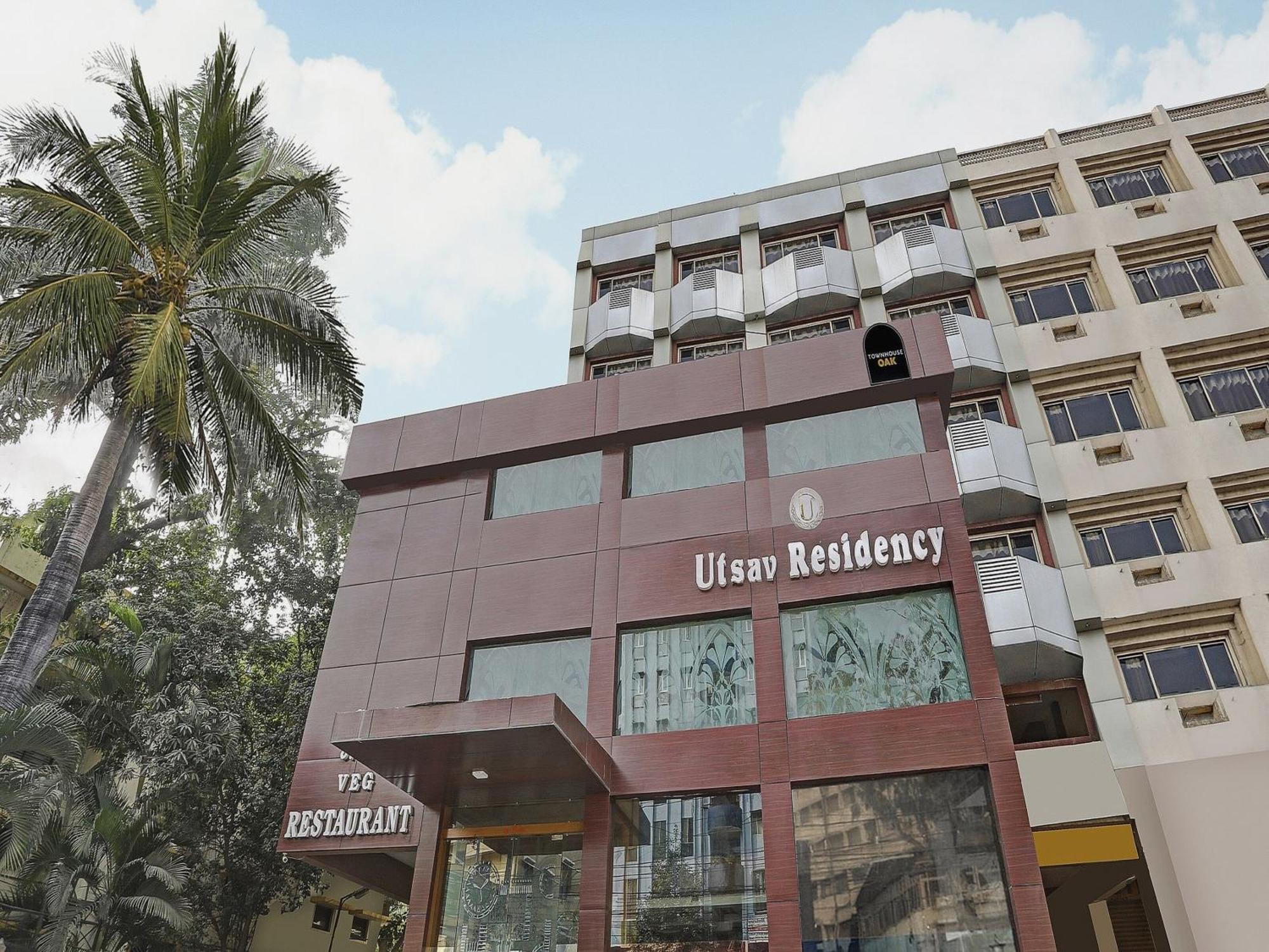 Hotel Townhouse Oak Utsav Residency Indore