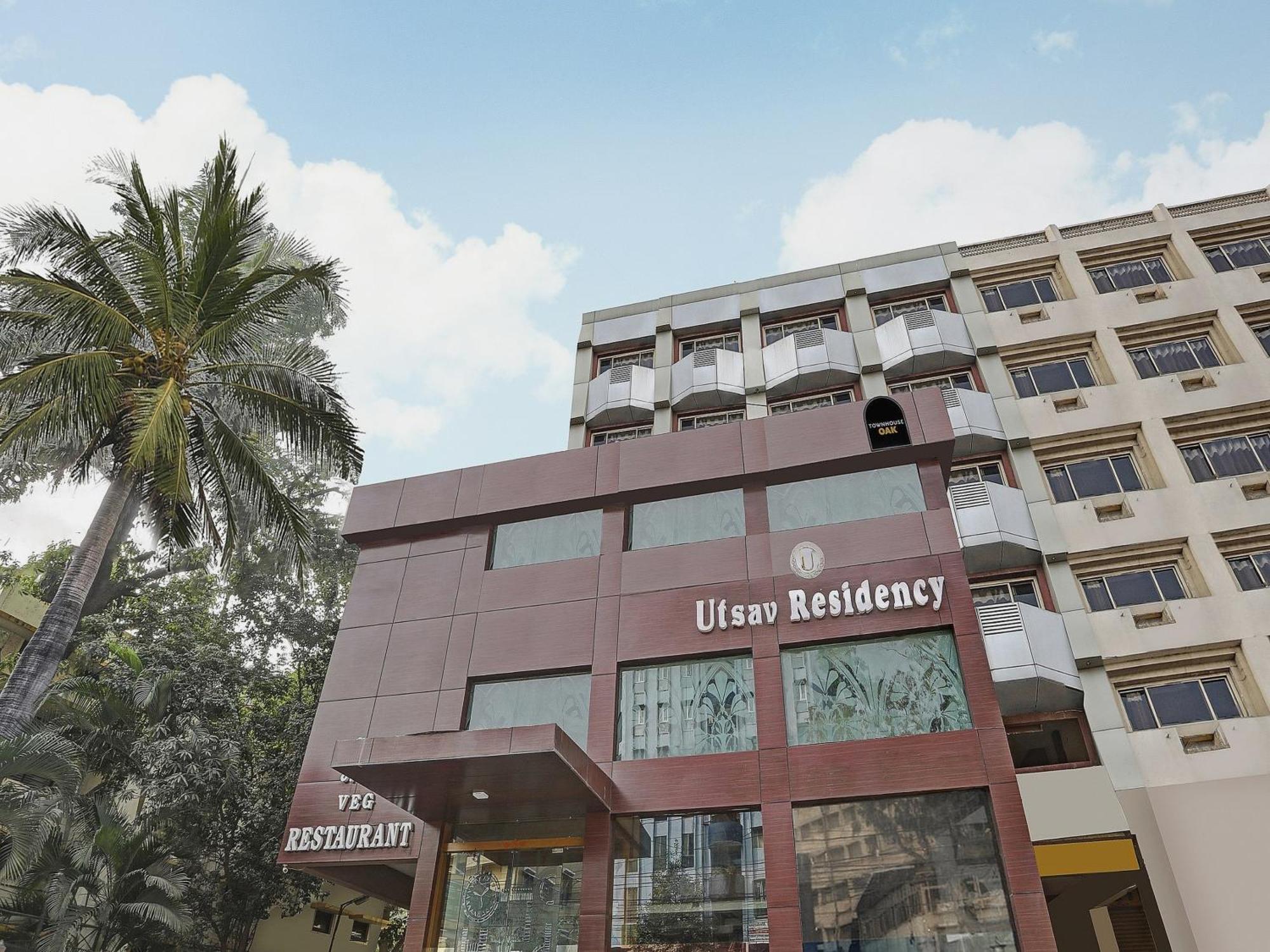 Townhouse Oak Utsav Residency 4*