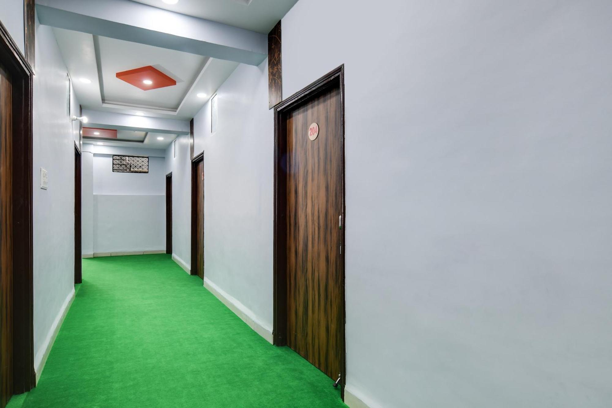 Hotel O Super Corridor 3*