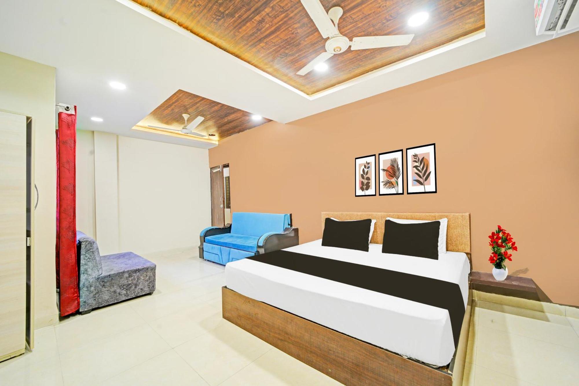 Super Collection O Ring Road Bhawarkua Hotel *