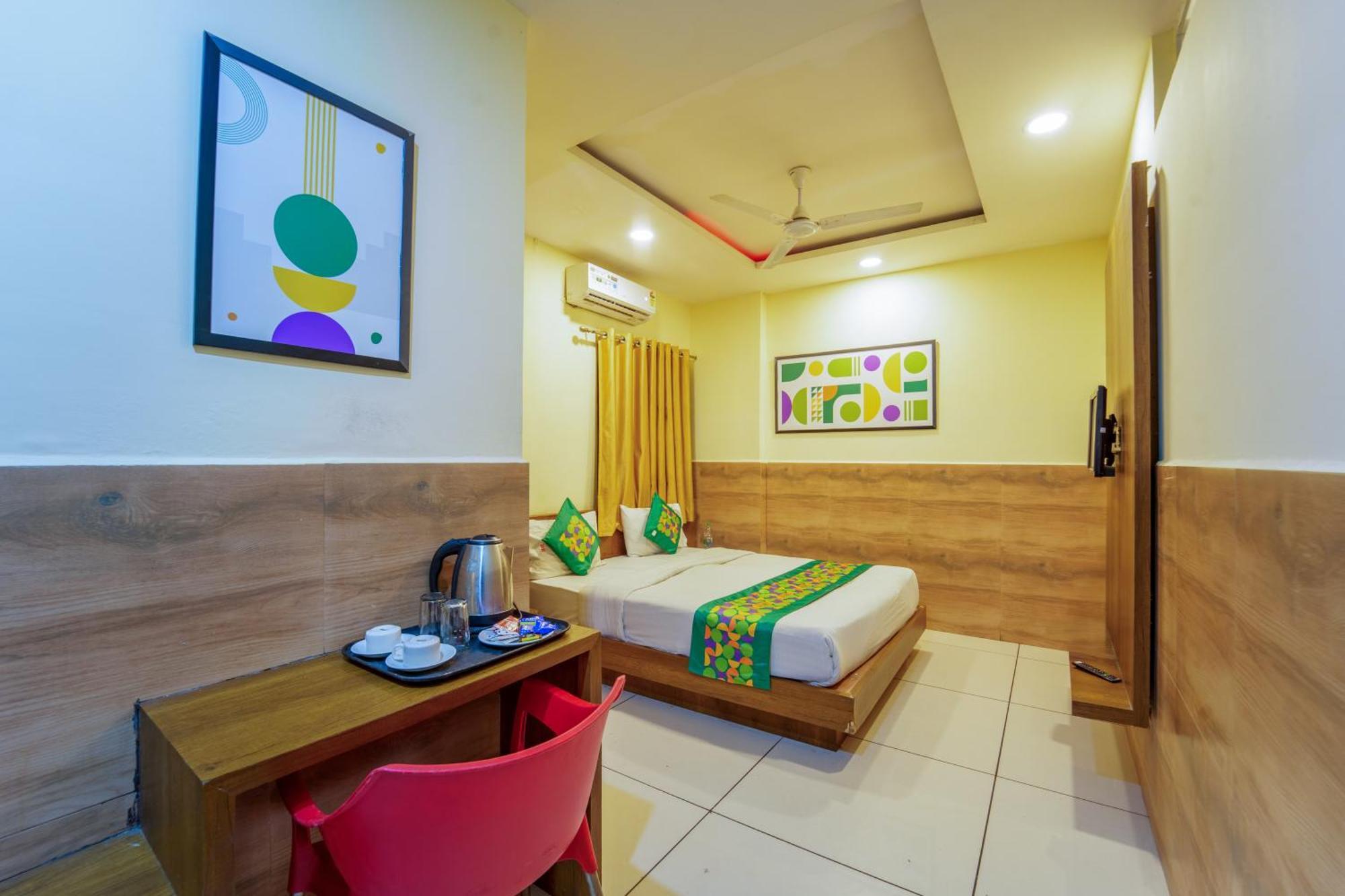 Treebo Royal Empire Hotel 3*