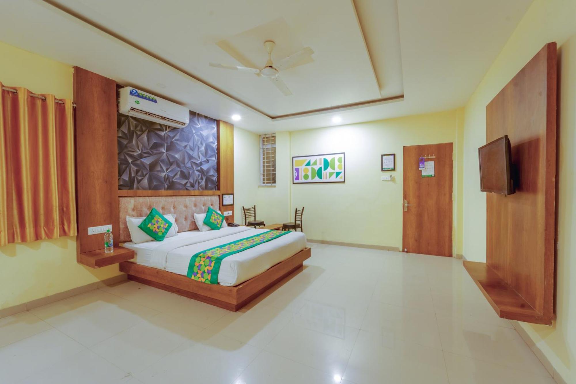 Treebo Royal Empire Hotel Indore