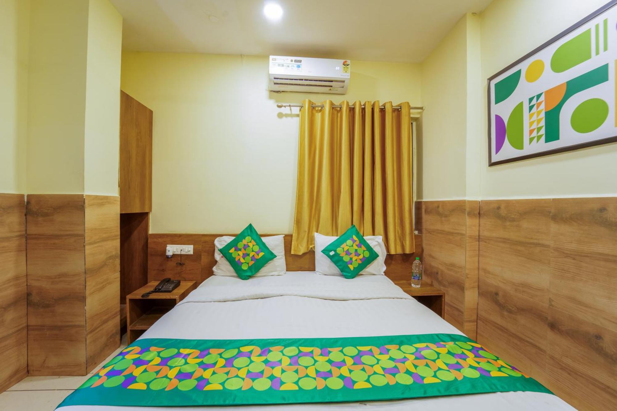 Treebo Royal Empire 3* Indore