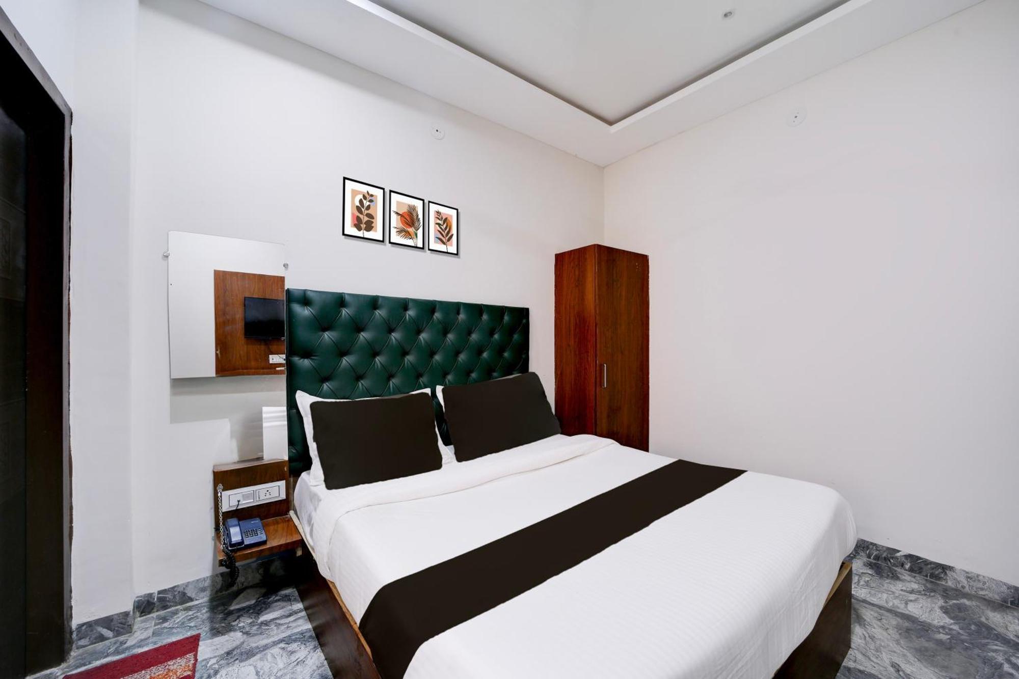 O Kamari Hotel Indore