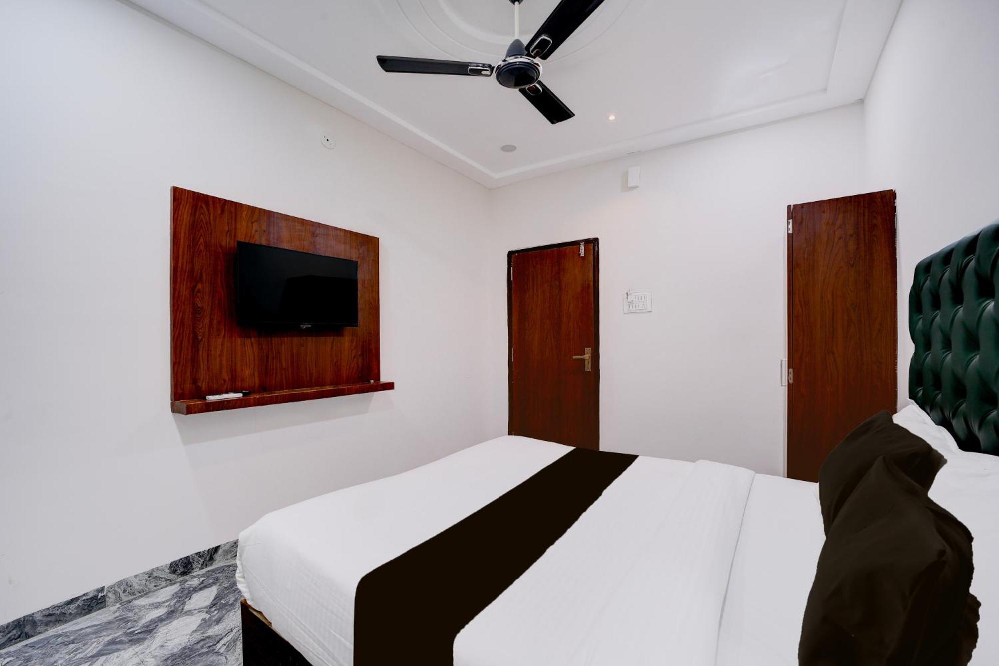 O Kamari Hotel Indore