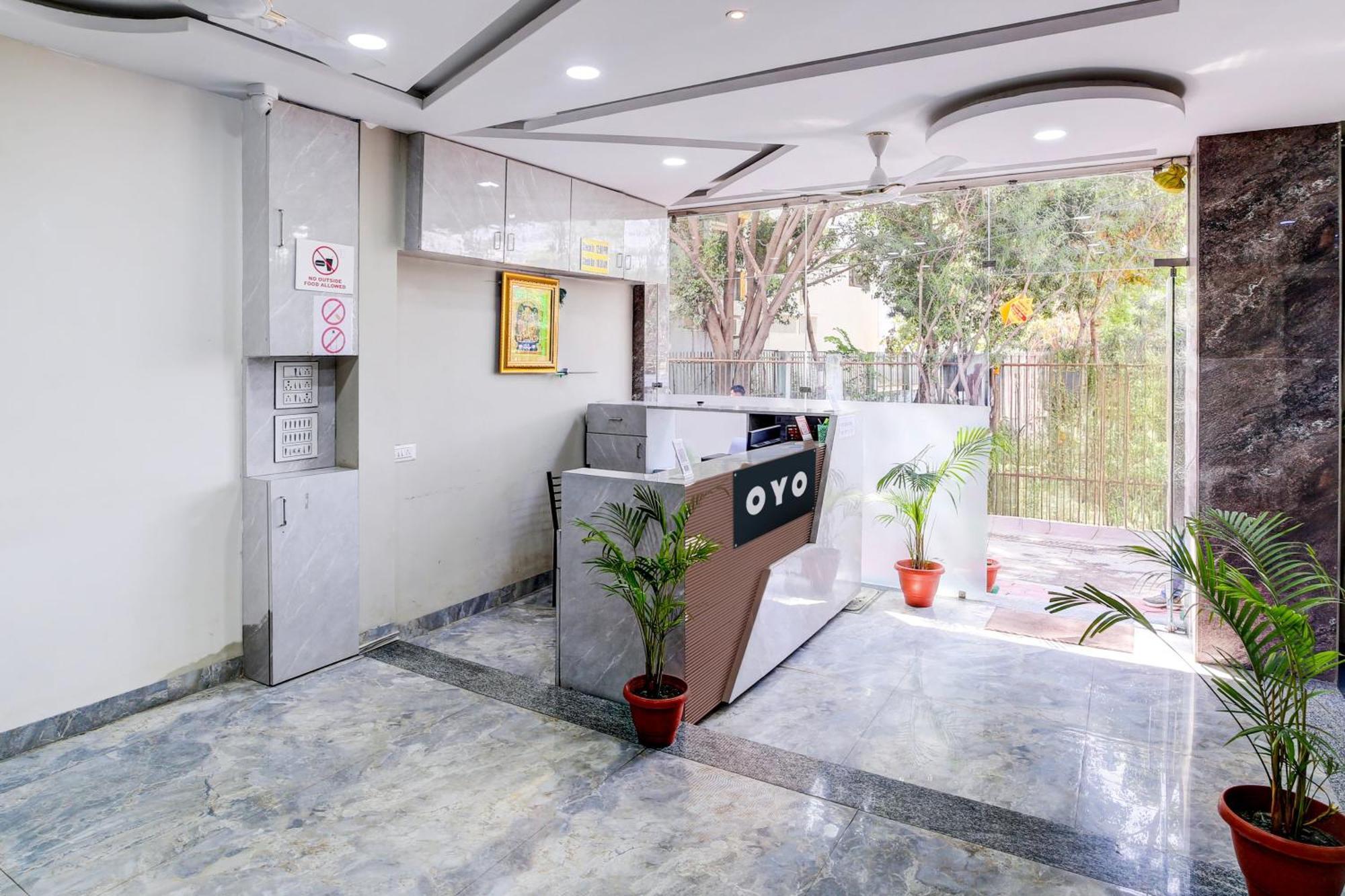 O Kamari * Indore