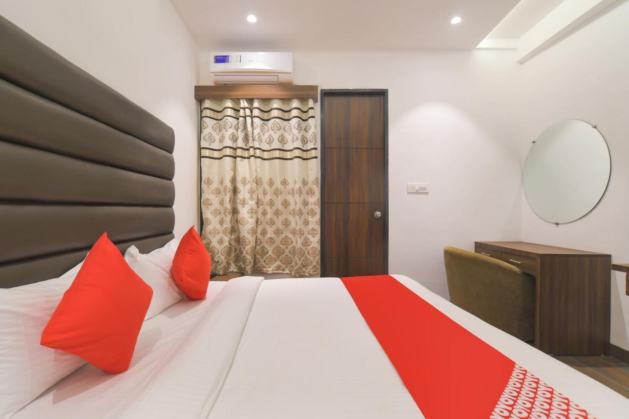 Hotel O Rudraksh 4*