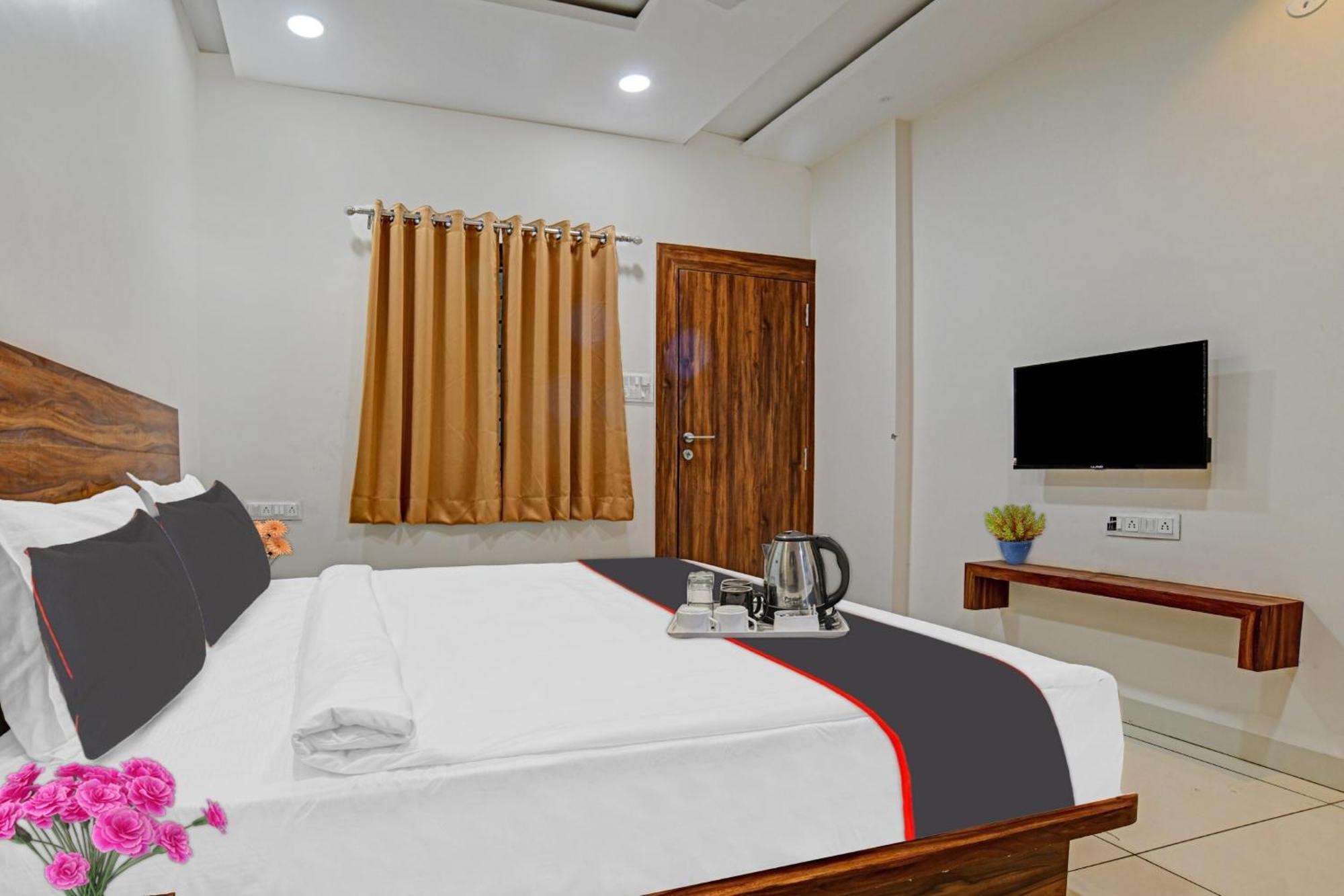 Hotel O Blue Sky Hotel 3*