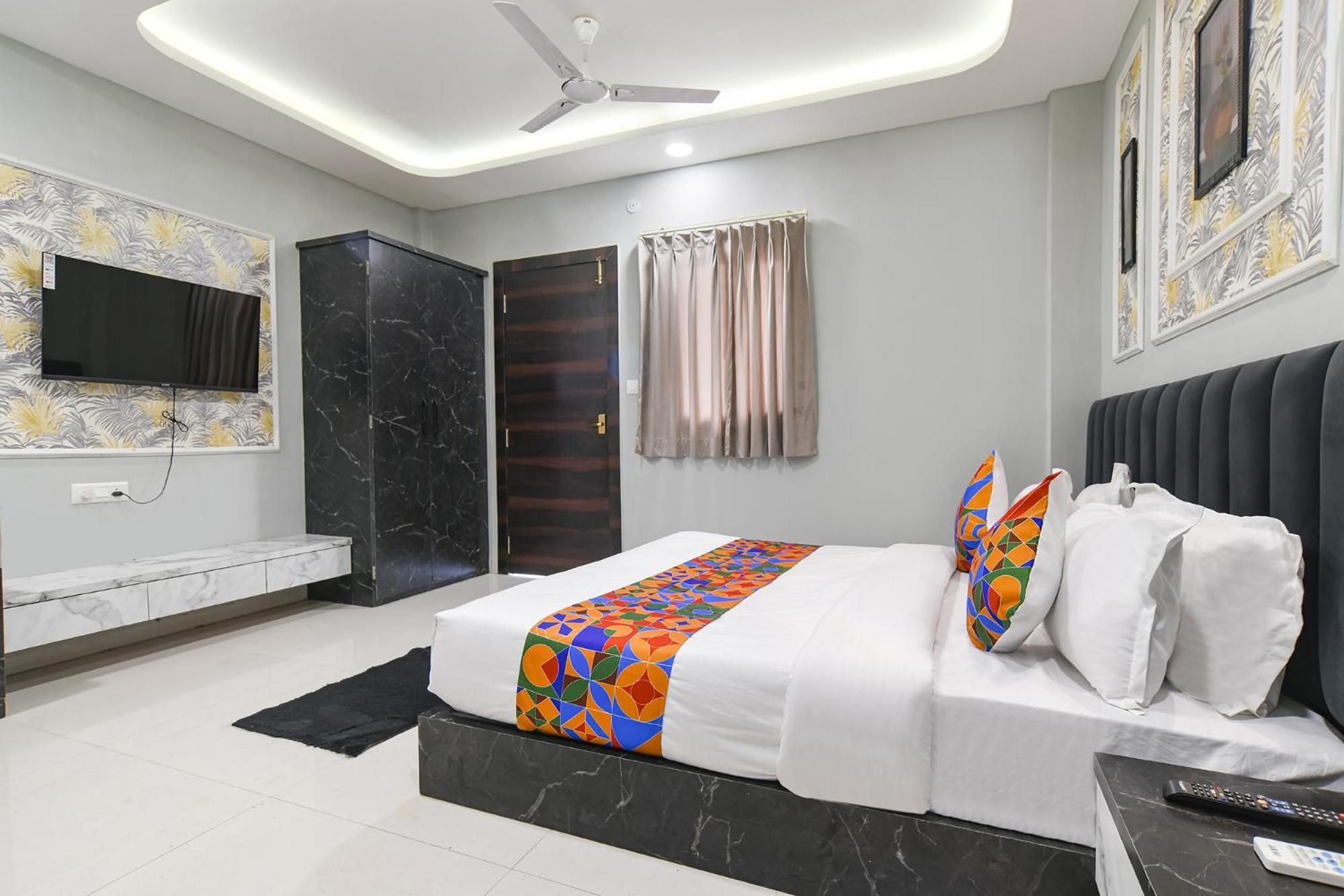 Fabhotel Rk Hotel