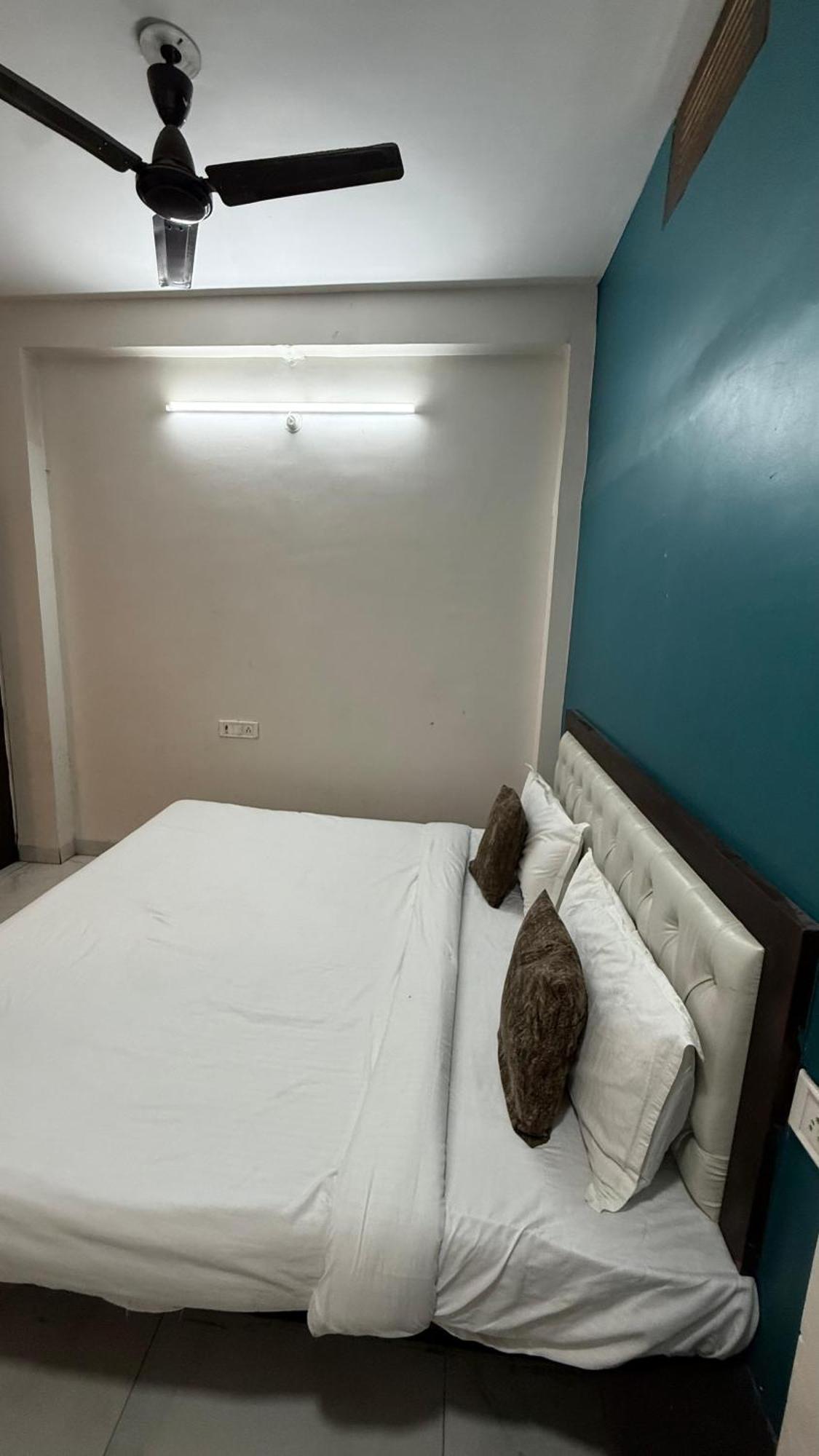 Loto Hotel Indore