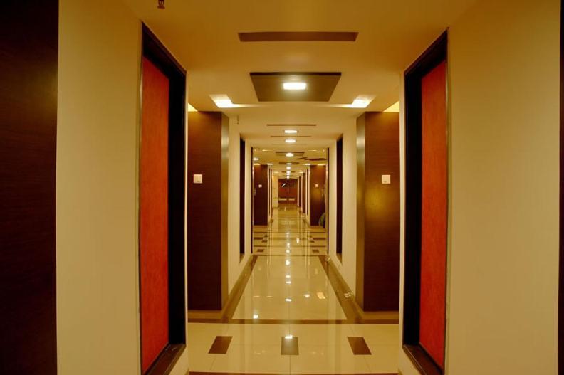 Apna Palace Hotel