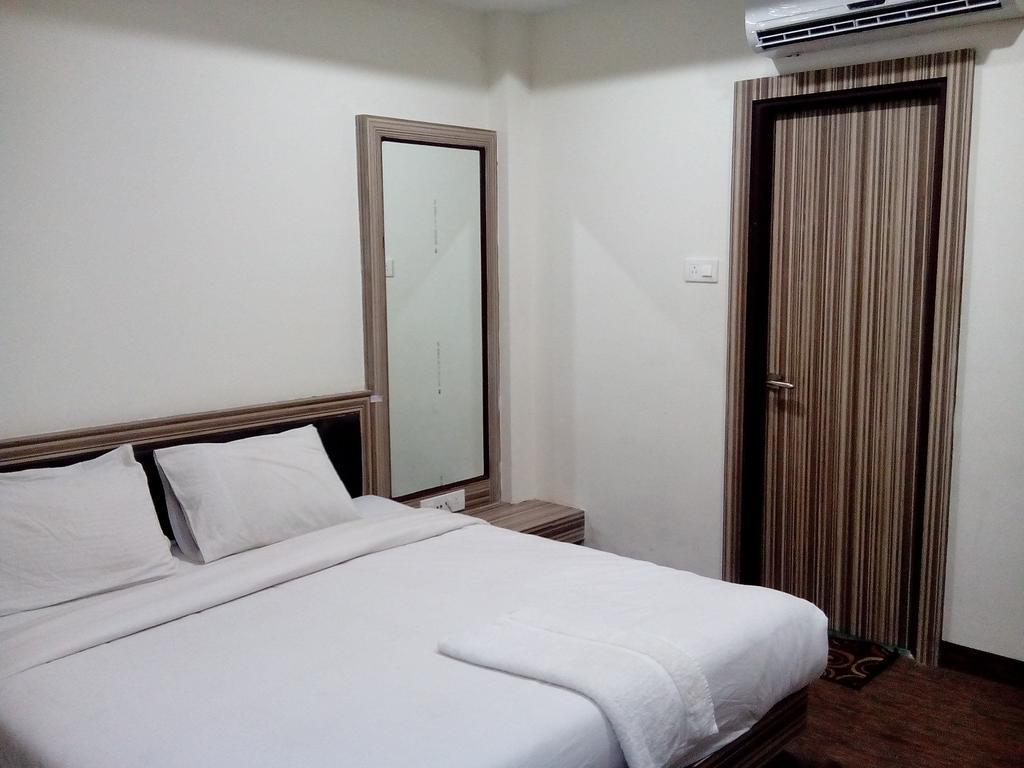 Siddhant Hotel 3*