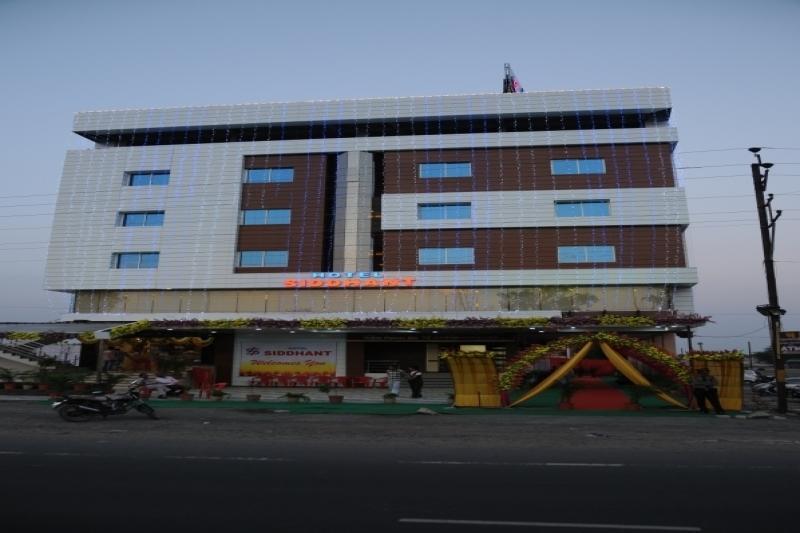 Siddhant Hotel 3*