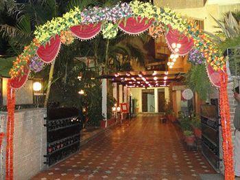 Crown Palace 3* Indore
