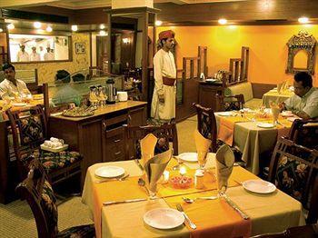 Crown Palace Hotel 3*
