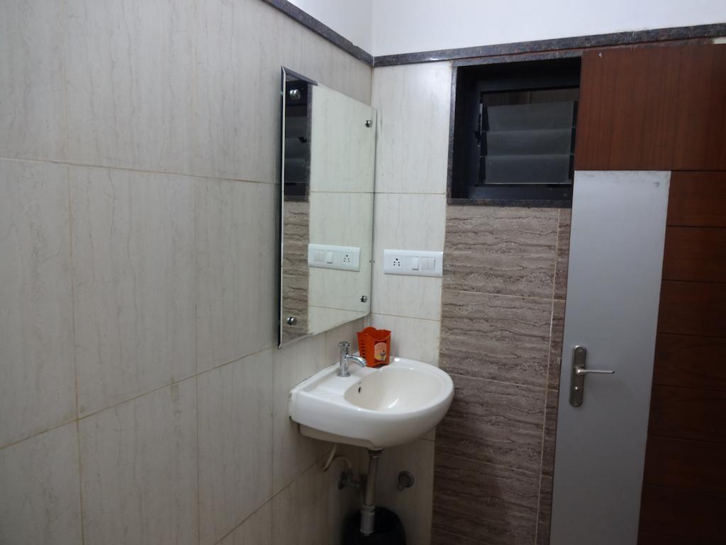 Kings Park Hotel Indore