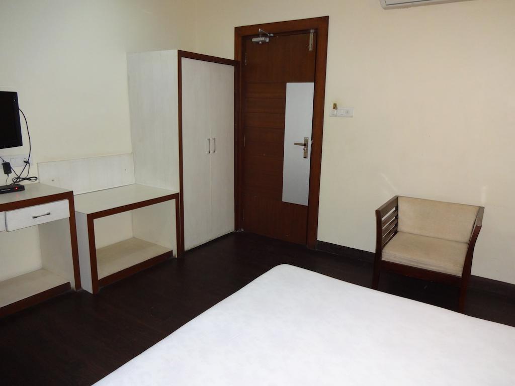 Kings Park 2* Indore