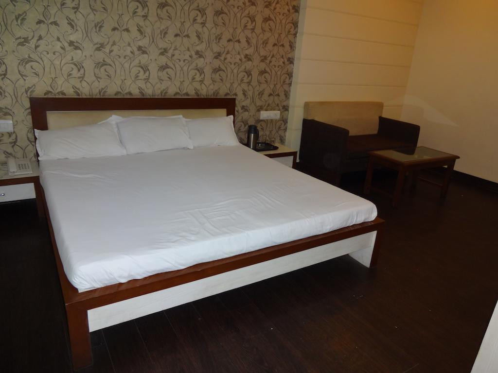 Kings Park Hotel