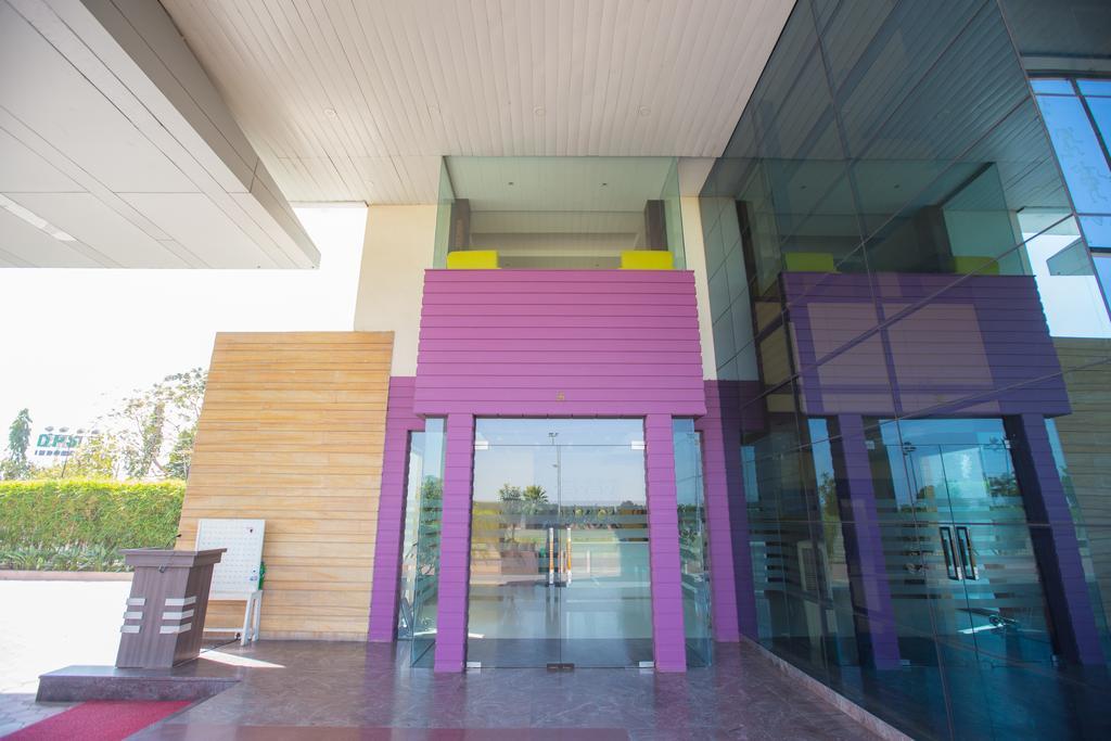 Hotel Waterlily Indore