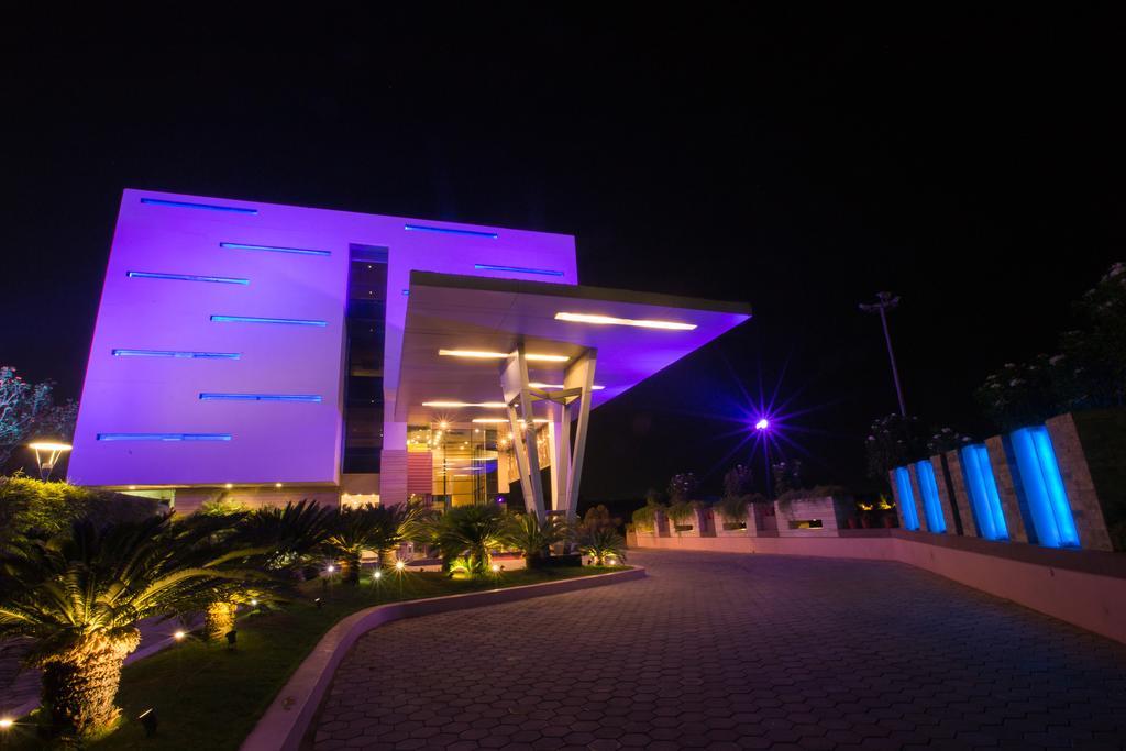 Hotel Waterlily 3*