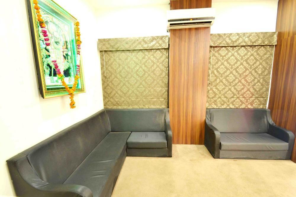Hotel Capital O 1546 The Sensation Indore