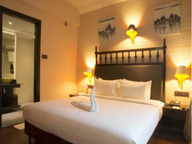 Western O2 Hotel 4*