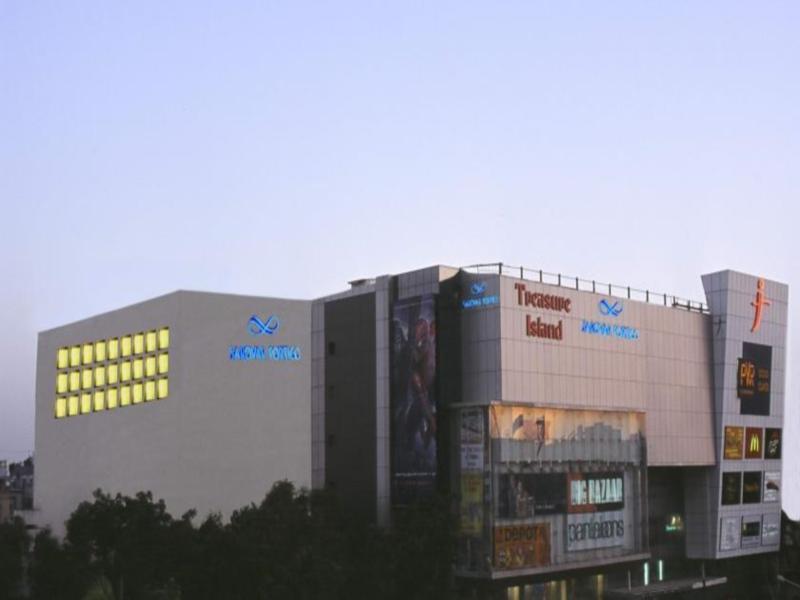 Sarovar Portico Hotel 4*